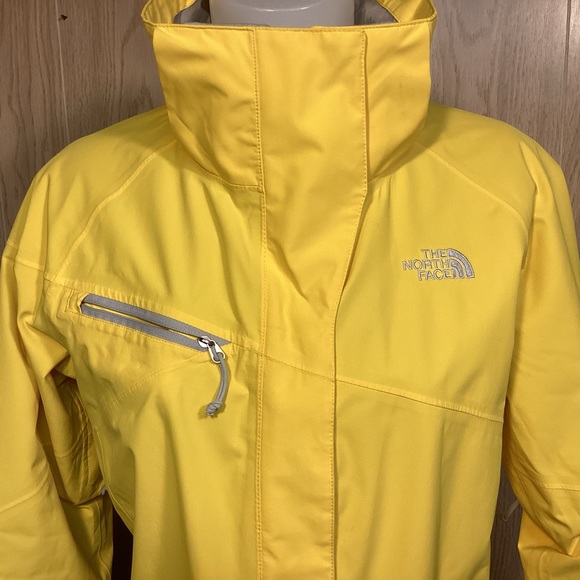The North Face Womens Jacket Hyvent Size Small womens rain jacket - Picture 3 of 13